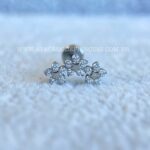 Labret Rosca Interna Titânio Trio de Flores Zircônias - Imagem 4