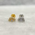 Labret Aço Rosca Interna Meia Flor Zircônias
