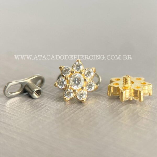 Kit Microdermal Titânio Topo Ouro 18K Flor Zircônias - Imagem 3