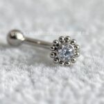 Minibarbell Curvo Titânio Rosca Interna Flor Zircônia - Imagem 4