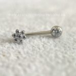Piercing Intimo Titânio Flor Zircônias Rosca Interna - Imagem 3