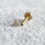 Labret Ouro 18K Trinity Zircônias - Imagem 2