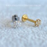 Labret Titânio Topo Prata 925 Flor Zircônias - Imagem 2