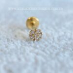 Labret Titânio Topo Prata 925 Flor Zircônias - Imagem 3