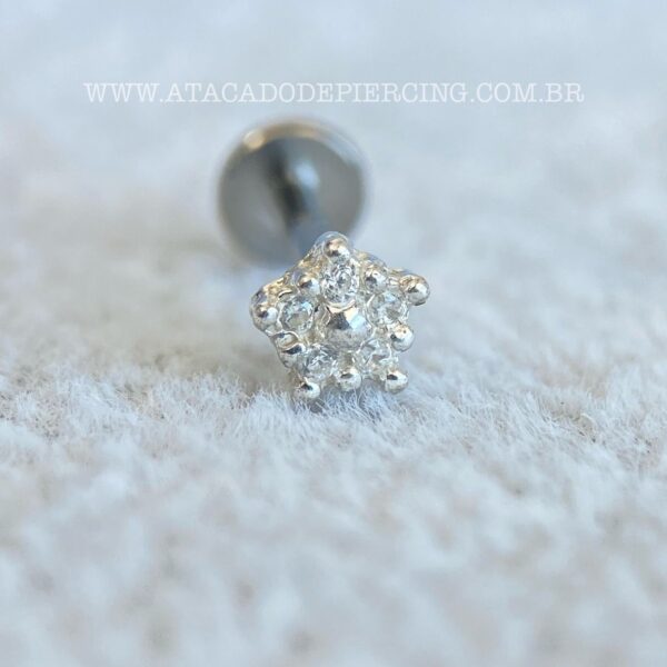 Labret Titânio Topo Prata 925 Flor Zircônias - Imagem 4