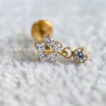 Labret Titânio Rosca Interna Flor Zircônias - Imagem 3