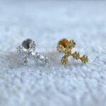 Labret Titânio Topo Prata 925 Cruz Zircônias