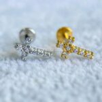 Labret Aço Rosca Interna Cruz Zircônias