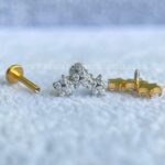 Labret Aço Rosca Interna Trio de Flores Zircônias - Imagem 2