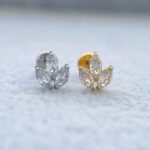 Labret Rosca Interna Titânio Flor de Lotus Zircônias