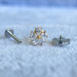 Labret Rosca Interna Titânio Flor Zircônias - Imagem 4